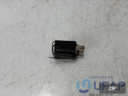Реле Jeep Grand Cherokee WK 14-19 68200229AB