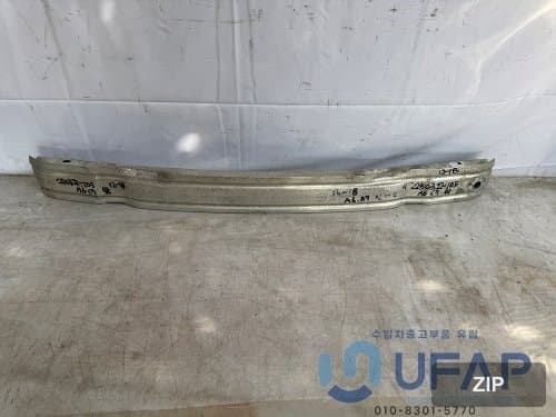 Рейл (направляющая) передний, Audi A6 C7 4G0807113A