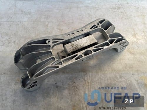 Подушка двигателя (опора КПП) для Ford Explorer