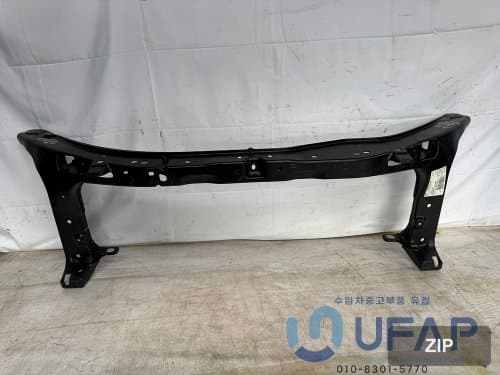 Панель передняя