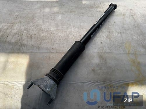 Амортизатор задний A2473209603