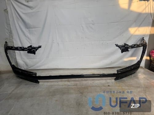 Передний бампер с 2 отверстиями под датчики, OEM 95B807221AK 95B827530AK