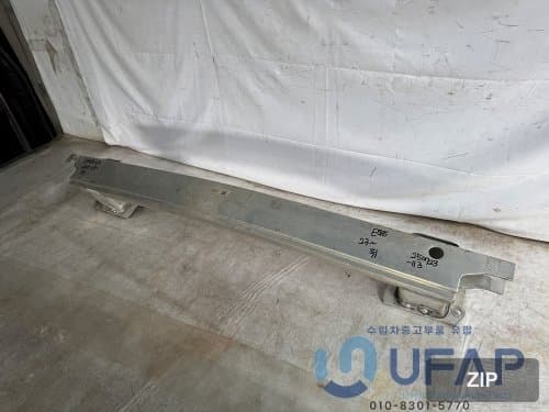 Рейл (направляющая) для Mercedes-Benz EQE V295, задний, A2956105400