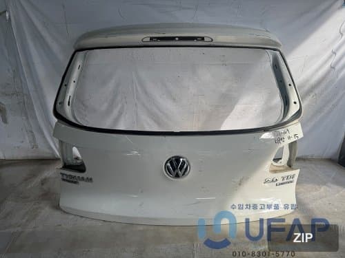 Задняя дверь (крышка багажника) Volkswagen Tiguan 5N 2011–2015, OEM 5N0827025G