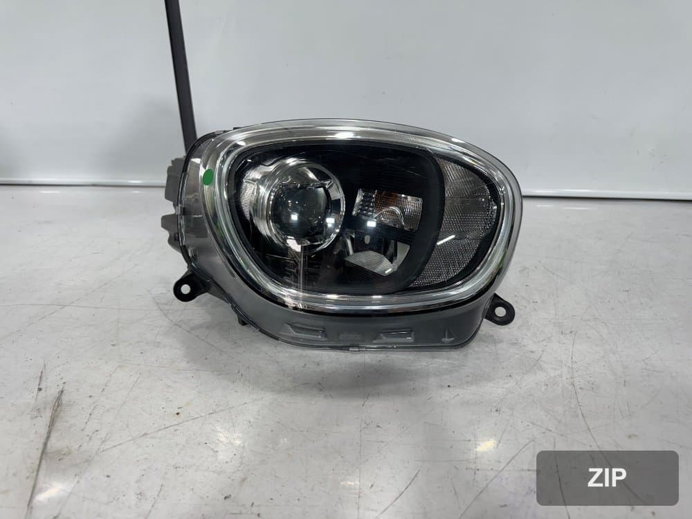 Фара правая (пассажирская) LED