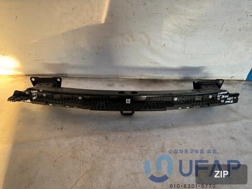 Порог/ступенька задняя — Land Rover Range Rover L460 22+ артикул M8E217906AE LR166649